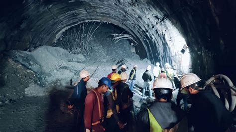 India tunnel collapse: Workers still trapped | World News | Sky News