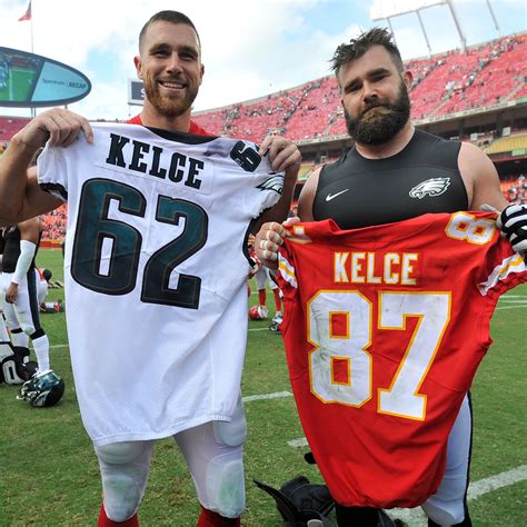 Travis Kelce and Jason Kelce's Sweet Hug Is the Real Winner of the ...