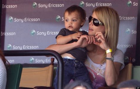 Elin Nordegren Watches Tennis With Son Charlie (PICTURES) | HuffPost