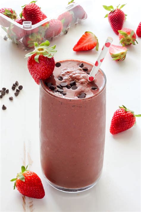 Chocolate Covered Strawberry Smoothie - Baker by Nature