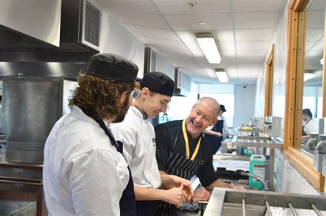 Leading chef guides College students | We Are Barnsley