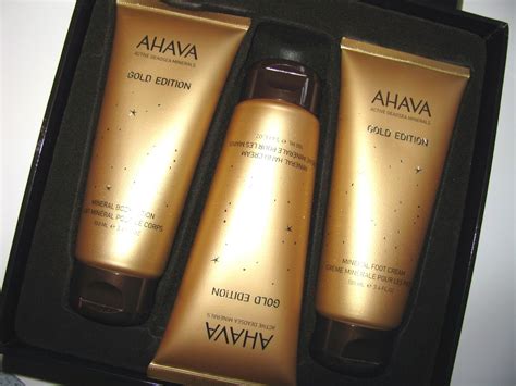 The Beauty Alchemist: Ahava Mineral Stars Gift Set