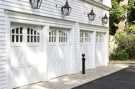 Simple Garage Door Styles For Colonial Homes Basic Idea | Modern Garage Doors