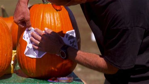 Watch Pumpkin Carving: Mount Rushmore Clip | HISTORY Channel