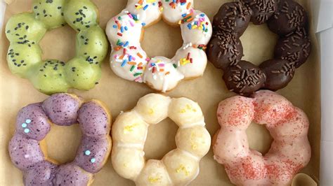 Bom Bakeshop Sells Mochi Doughnuts Through Instagram in Austin - Eater Austin