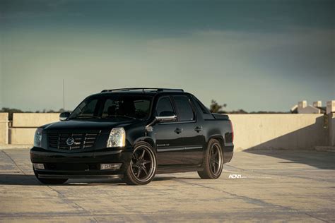 Cadillac Escalade EXT - ADV06RM Track Function CS Wheels