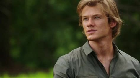 Lucas Till in the MacGyver reboot Macgyver Tv Series, Angus Macgyver, Macgyver 2016, Lucas Till ...