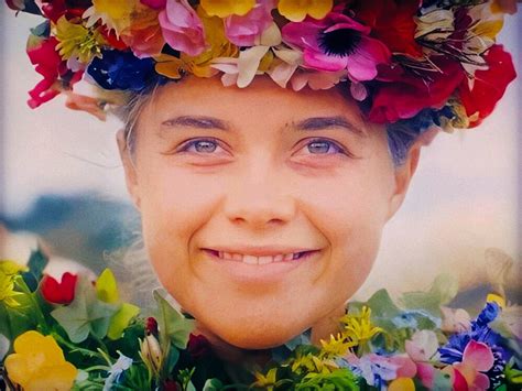 Florence Pugh Midsommar Smile / Midsommar The Movie S Twisted Ending ...