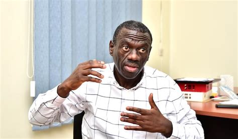 Besigye moots for prison reforms, remand prisoners be left with phones - Entebbe Post