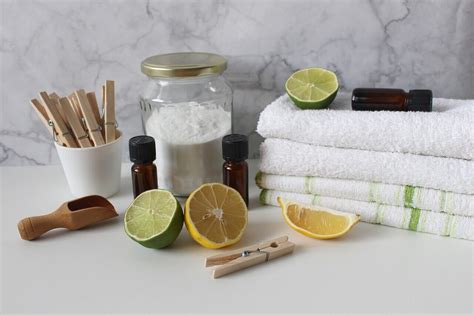 How to Detoxify Your Body with a Baking Soda Bath - Detox Water