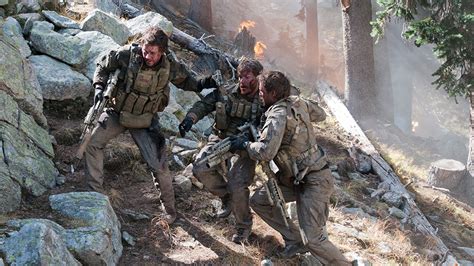 'Lone Survivor' Review: Mark Wahlberg Stars in Peter Berg's Grueling War Drama - Variety