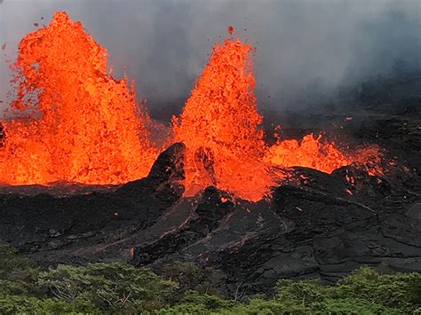 National Volcano Warning System Gains Steam - Eos