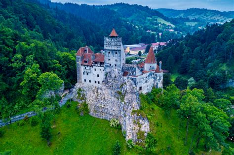 Day Trip To Dracula's Castle From Bucharest | Gray Line