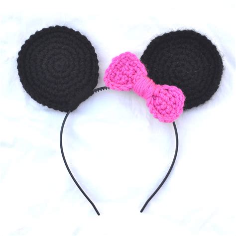 Crochet in Color: Minnie Mouse Ears