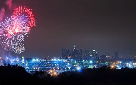 4th of July Fireworks | at Dodger's Stadium, seen from Elysi… | Flickr