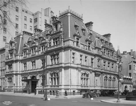 7 Lost Mansions Of New York City – Dusty Old Thing