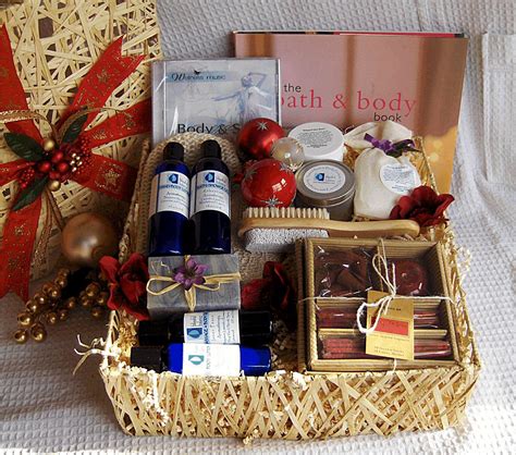 40 Best Christmas Gift Basket Decoration Ideas – All About Christmas