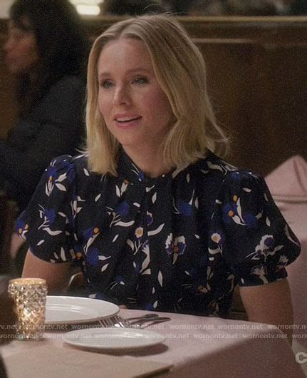 Eleanor Shellstrop Outfits & Fashion on The Good Place | Kristen Bell