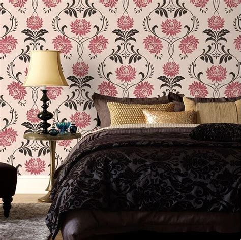20 Captivating Bedrooms With Floral Wallpaper Designs | Home Design Lover
