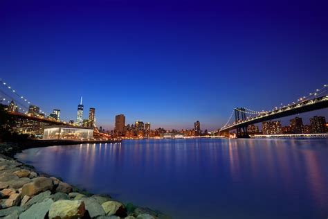 Premium Photo | Brooklyn bridge and manhattan bridges sunset ny