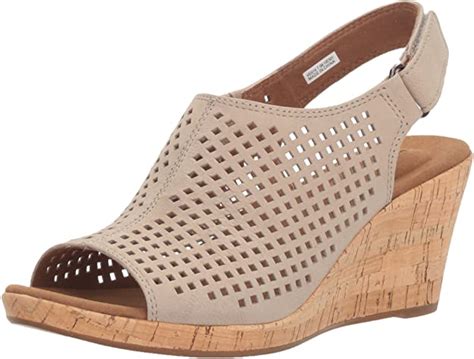 8 Most Comfortable Wedges for Travel 2022