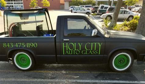 Holy City Auto Glass Replacement | Charleston SC Windshield Repair