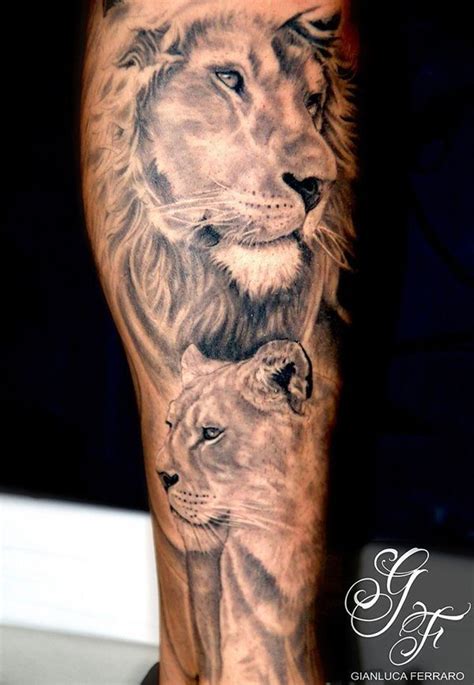 lioness tattoo with flowers - Google Search | Lioness tattoo, Mens lion ...