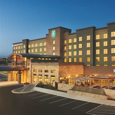 Embassy Suites Brooks City Base | San Antonio Weddings