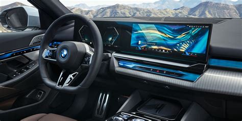 View Interior Photos of the 2024 BMW i5