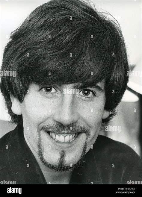 THE HOLLIES - Graham Nash in September 1966 Stock Photo - Alamy