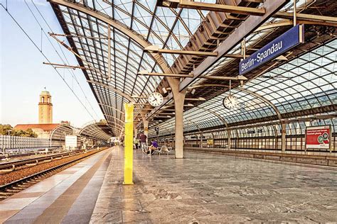 Bahnhof Berlin-Spandau › Online-Reiseführer für Spandau