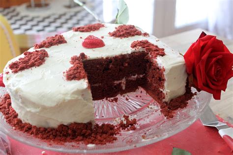 Red Velvet Valentine Heart Cake - Bonita's Kitchen