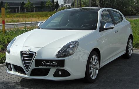 Alfa Romeo Giulietta 2010-2014 (940) | Aerpro