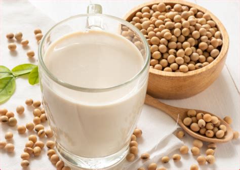 10 Reasons Why You Should Go For Soybean Milk And How To Prepare It - Greener Health