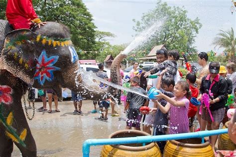 HẤP DẪN VỚI LỄ HỘI ĐÁNG NHỚ NHẤT NĂM TẠI THÁI LAN- TẾT SONGKRAN – cocasuki