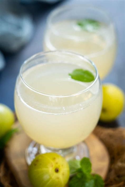 Amla Juice Recipe (Step by Step + Video) - Whiskaffair