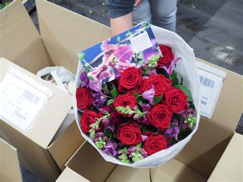 Flowers and Gifts Online - Flower Delivery Service Berlin and all over Germany - Send flowers in ...