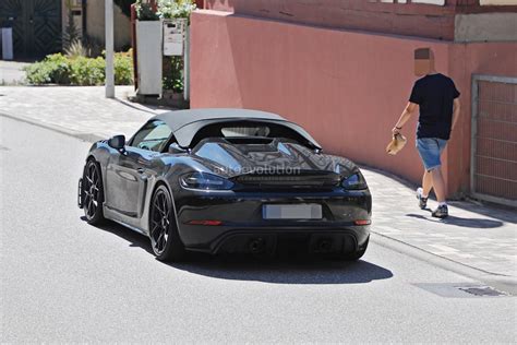 2023 Porsche Boxster Spyder RS Spied Yet Again With Production Ready Look - autoevolution