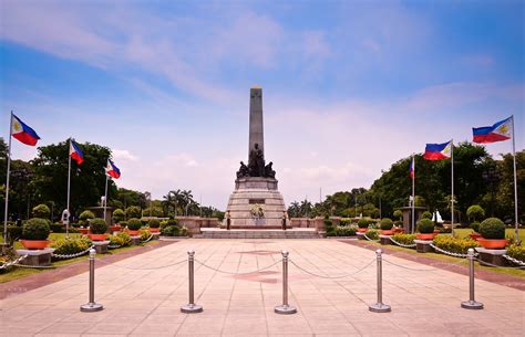 Manila Tour 2016 | Intramuros | Fort Santiago | Rizal Park