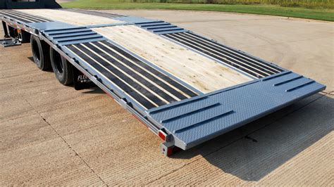 12' Hydraulic Dovetail - Loading Options - Diamond C Trailers