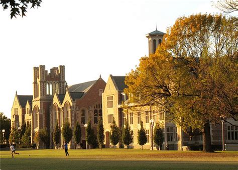 Saint Louis University Ranking, Address, & Admissions