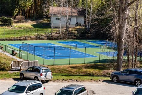 HENDERSONVILLE RACQUET CLUB - Updated December 2024 - 18 Photos - 88 Oak Creek Ln ...