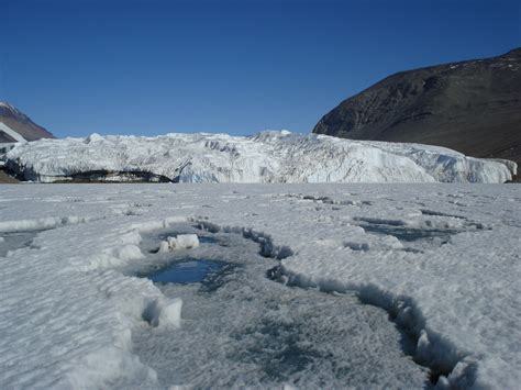 Jeremy's Trip to Antarctica: Trip to Lake Bonney and Garwood Valley