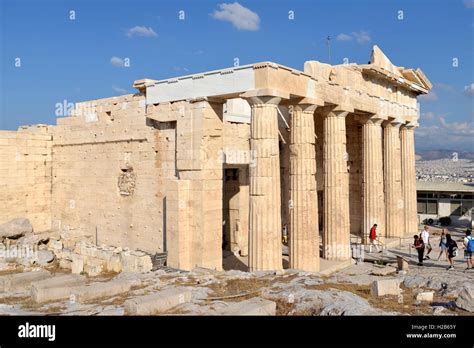 Propylaea hi-res stock photography and images - Alamy