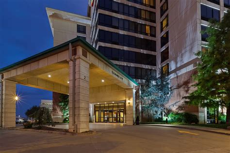 Hotels Downtown OKC with Two-Bedroom Suites | Courtyard Oklahoma City ...