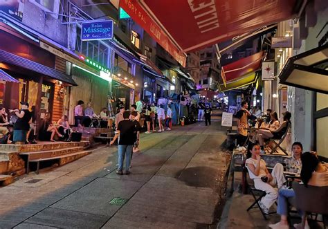SoHo - Your Ultimate Guide to Hong Kong's Unique District