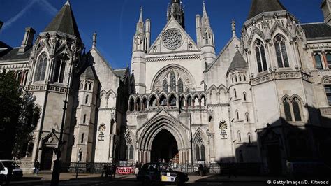 High court rejects legal challenge over UK suspension of Parliament | News | DW | 06.09.2019