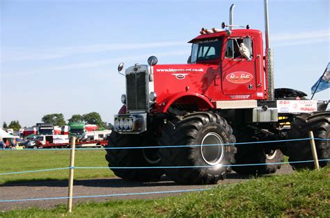 File:Peterbilt at a Yorkshire event.jpg - Wikimedia Commons