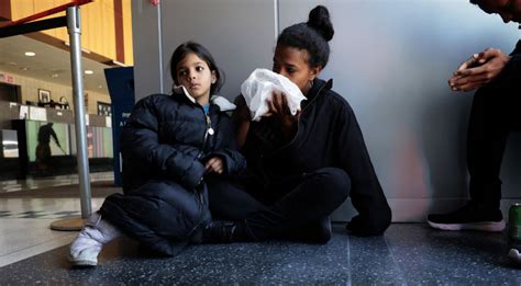 Chicago warns of humanitarian crisis as city struggles to house ...