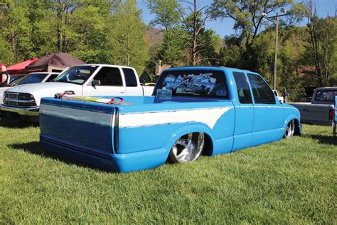 Bagged trucks, Vehicles, Trucks